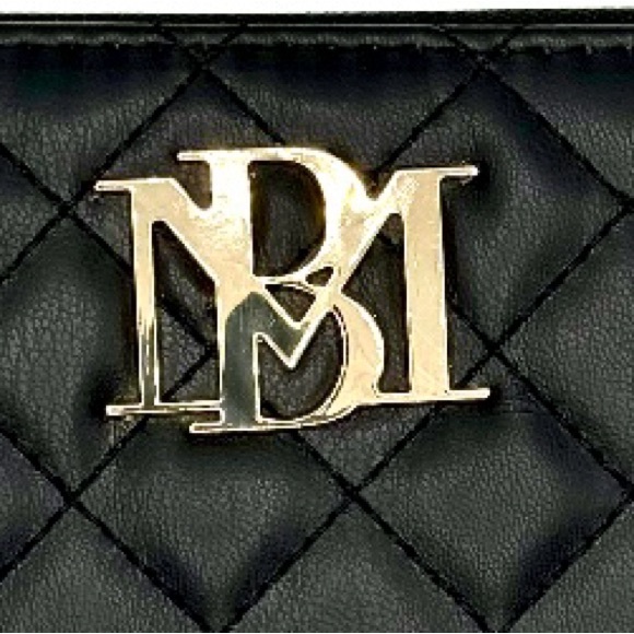 Badgley Mischka Quilted Long Wallet with Gold Hardware Timeless Elegance! - Picture 4 of 5